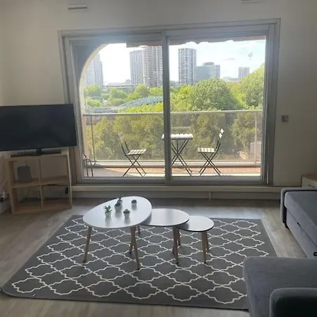 Tour Eiffel Vue Seine Avec Terrasse * باريس